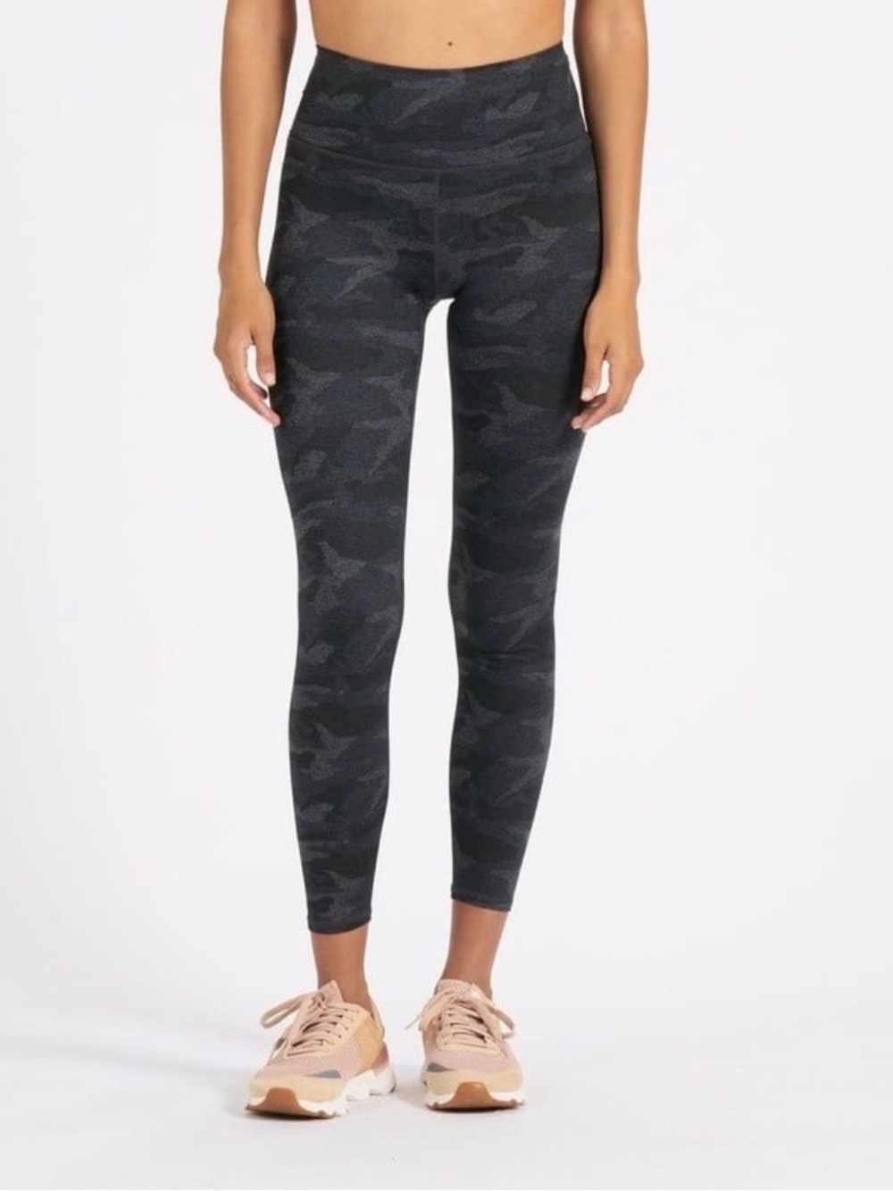 Vuori Clean Elevation Leggings Black Camo XS VW444